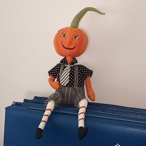 Halloween Primitive Vintage Style Pumpkin Head Shelf Sitter Holiday Decoration
